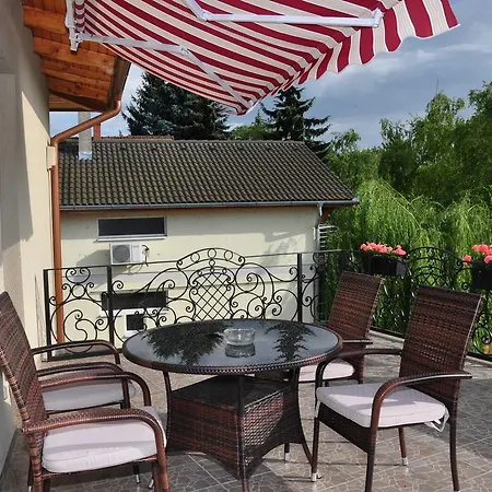 Farkas Apartman Siófok Esterno foto