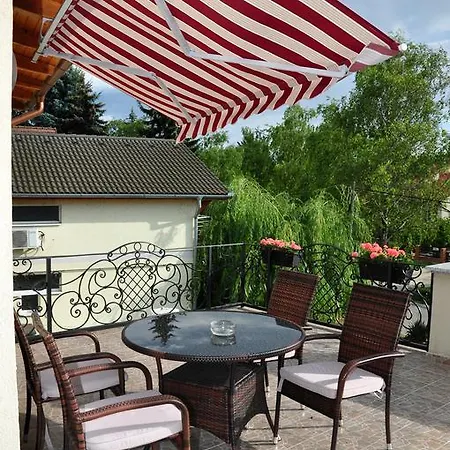 Farkas Apartman Siófok Esterno foto